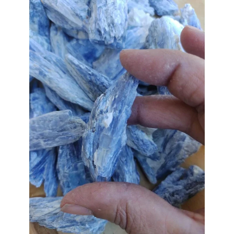 Pedra Cianita Azul (ou espada de Arcanjo Miguel) - Image 2