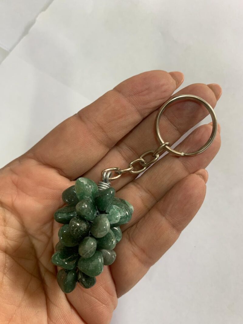 Chaveiro Cacho de Uva com Pedras Naturais - Image 19